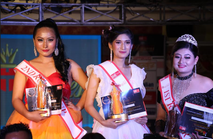 ६४ डिजाईनरलाई उछिन्दै महेश्वरीनाथ उत्कृष्ट फेशन डिजाईनर