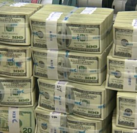 अमेरिकी डलर महँगियो