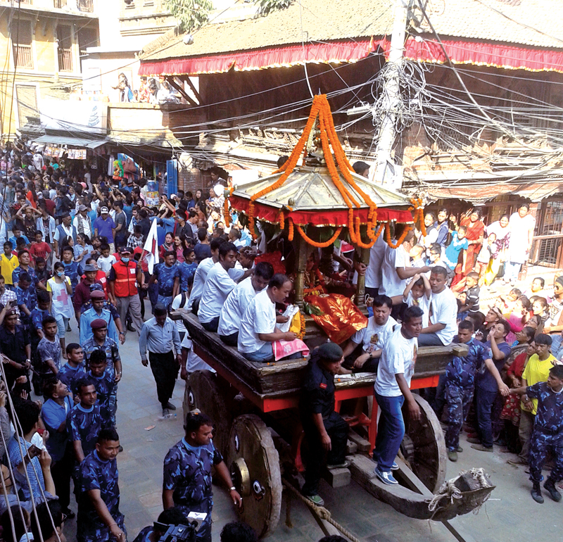 परम्परागतरुपमा इन्द्रजात्रा पर्व मनाइँदै