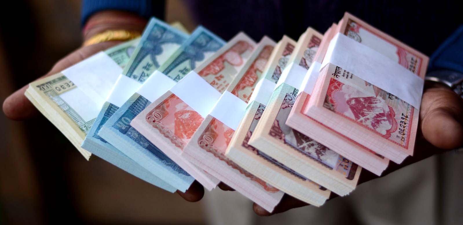 दशैं आयो नयाँ नोट कहाँबाट लिने