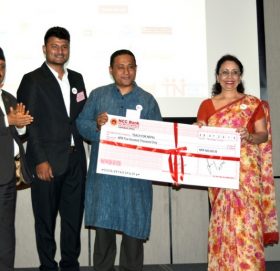 एनसीसी बैंकद्वारा टिच फर नेपाललाई आर्थिक सहयोग