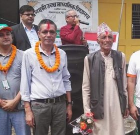 सेञ्चुरी बैंकद्वारा विद्यालयलाई सहयोग