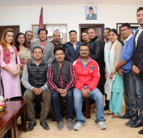 चलचित्र कलाकार संघ द्वारा उपराष्ट्रपतिसंग भेट