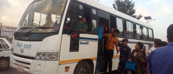 दशैंमा प्रहरीले २ रुटमा निशुल्क बस संचालन