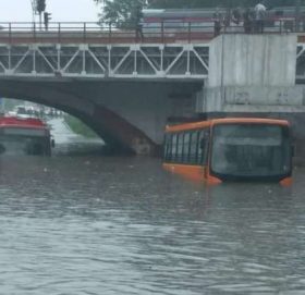 भारतमा मनसुनी वर्षाका कारण १४० जनाको मृत्यु