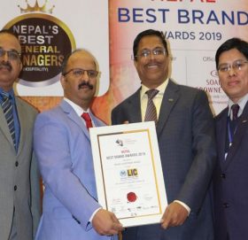 एलआईसी नेपाललाई वेष्ट ब्राण्ड लिडरसीप अवार्ड