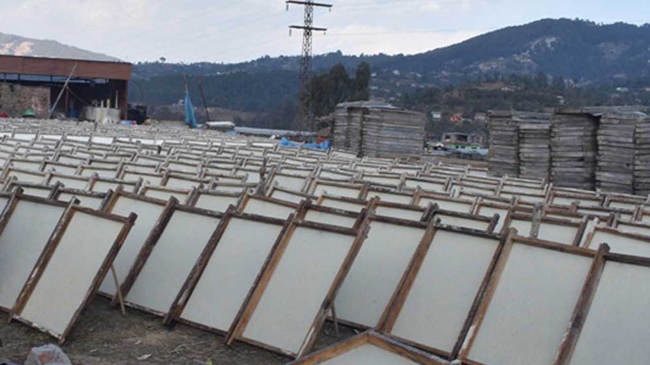 पहाडी नेपाली कागज बिक्री नहुँदा उद्योग नै सङ्कटमा