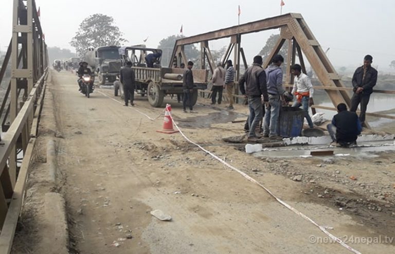 मीरगञ्ज पुल बन्द