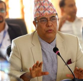 लघुवित्तको गलत काम रोक्नुहोस्ः गभर्नर नेपाल