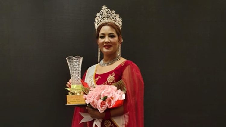 मलेशियामा सम्पन्न मिसेस टुरिजम एम्बेस्डरको ताज शिलास्मालाई