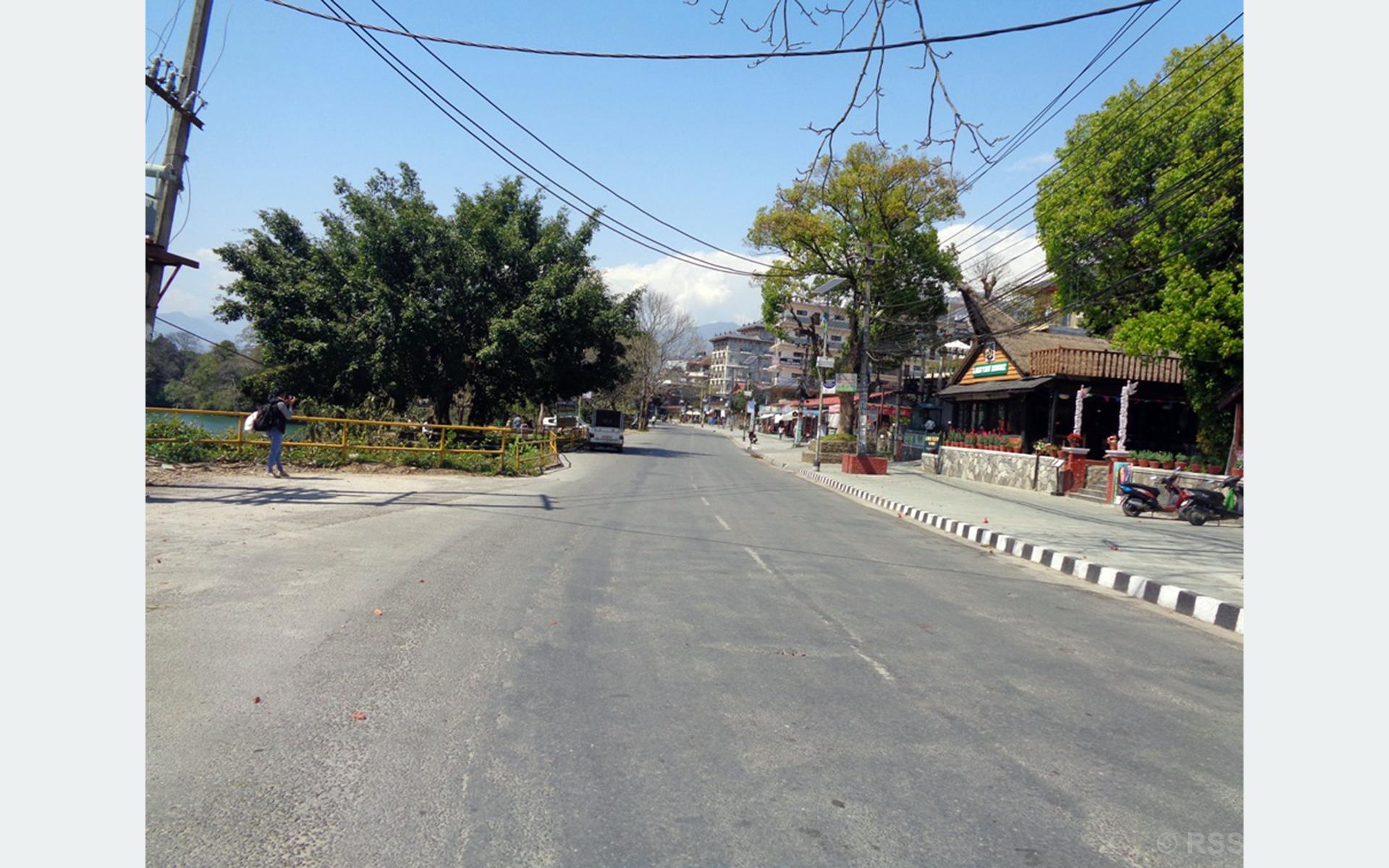 कोरोनाको कहर भोग्दै पोखराको पर्यटन