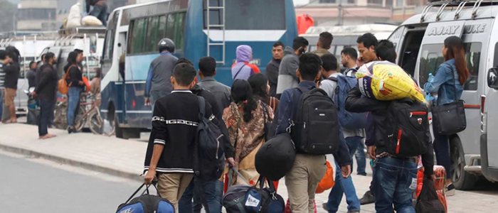 आज मात्रै दुई लाख २२ हजारले राजधानी छाडे