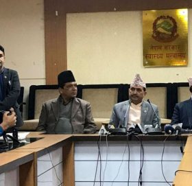 एक युवतीलाई कोरोना पोजिटिभ : मन्त्री ढकाल