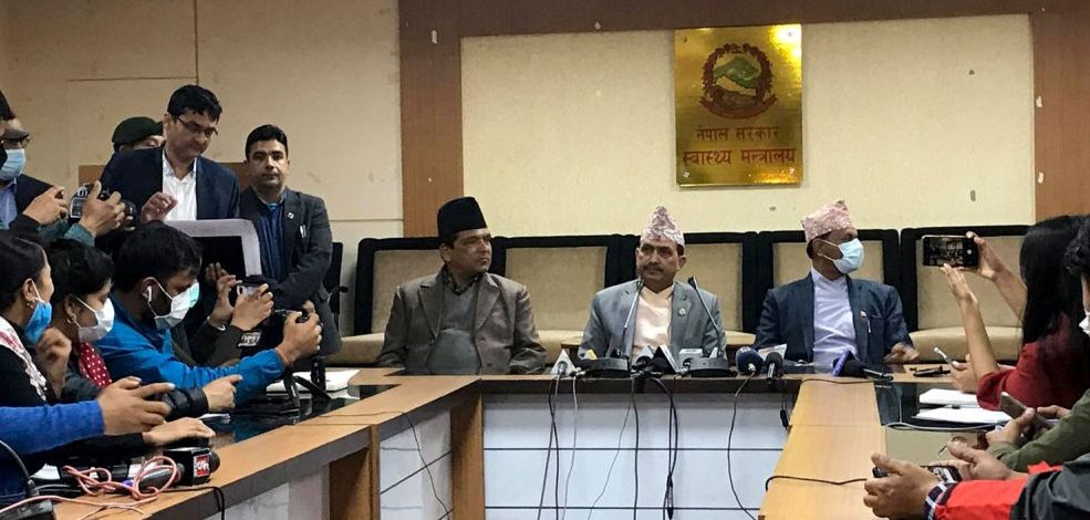 एक युवतीलाई कोरोना पोजिटिभ : मन्त्री ढकाल