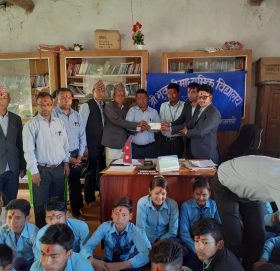 सिटिजन्स बैंकले गर्यो भृकुटी माध्यमिक विद्यालयलाई एक लाख सहयोग