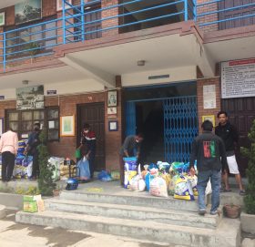 भोका शिक्षक र विद्यार्थीलाई शिवपुरी माविको राहत