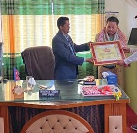 प्रभु बैंकका सिईओ शेरचनलाई सम्मान