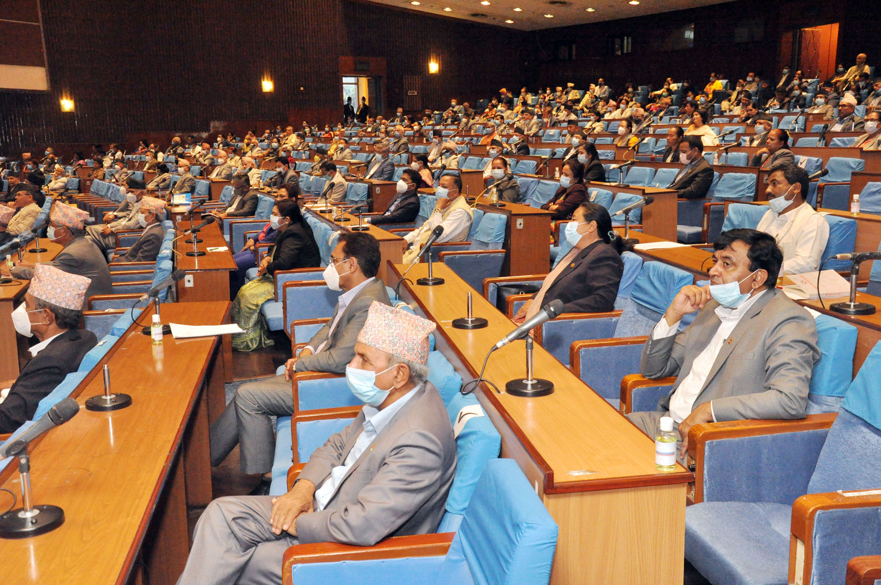 ३०० स्थानीय तहमा भूमि बैंक