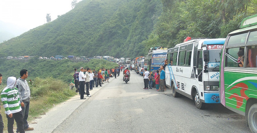 उपत्यकामा भित्रन खोज्ने १०३ सवारी फर्काइए