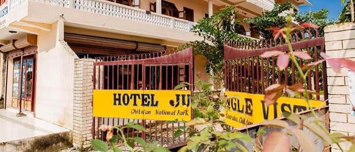 लकडाउन खुले पनि दशैँअघि सौराहाका होटल नखुल्ने