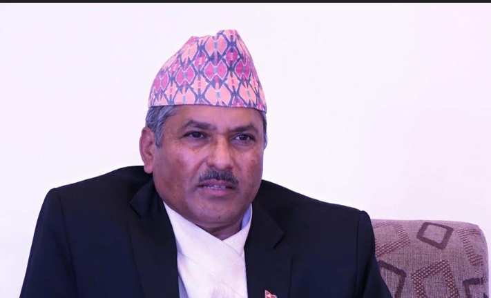 कोरोनाका कारण समस्यामा परेका व्यवसायीलाई नपेल्न गभर्नर अधिकारीको आग्रह