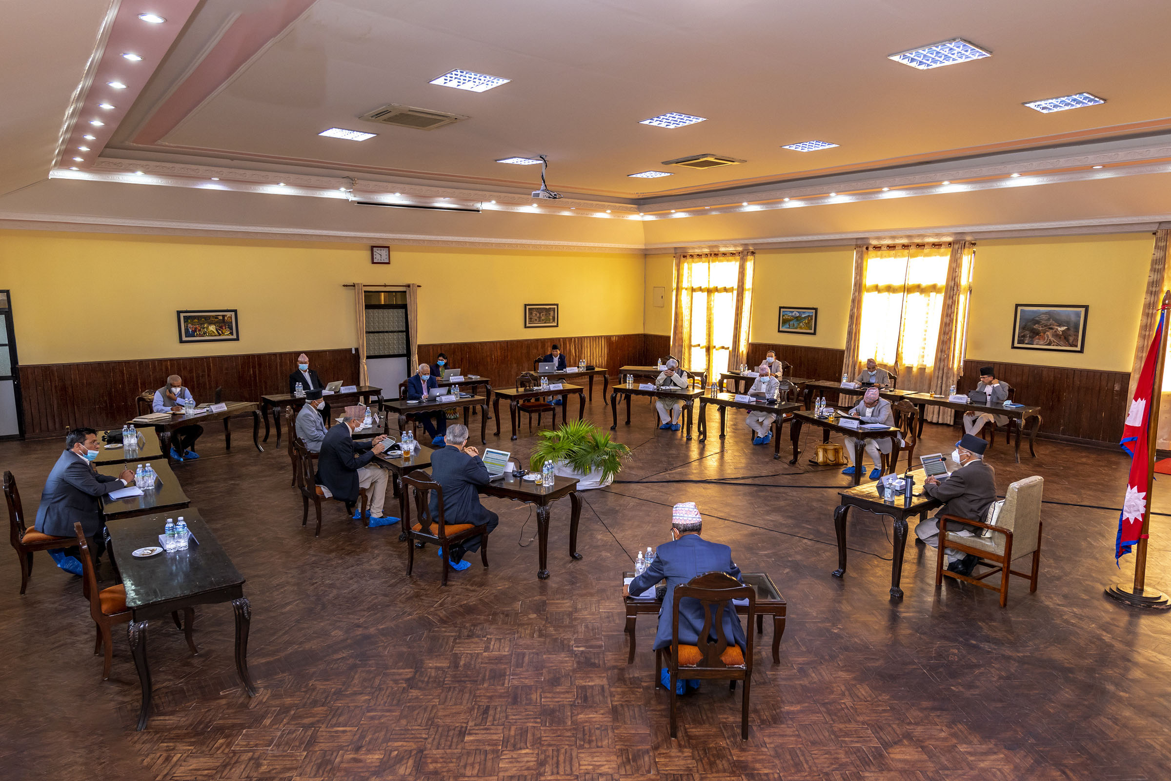 उपत्यका प्रवेशमा कडाइ