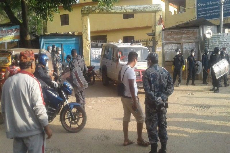 दैलेखमा कोरोना संक्रमित र प्रहरीबीच झडप