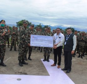 दुर्घटनामा दिवंगत सेनाका परिवारलाई मेगा बैंकको बिमा बापत ७ लाख रुपैँया