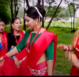 यो तीजलाई शान्तिप्रिय र सरिताको रातो सारी लरक्कै…