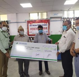 सांग्रिला डेभलपमेन्ट बैंकद्वारा भेरी अञ्चल अस्पताललाई तीन लाख सहयोग