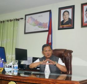 संविधान इमान्दारीका साथ कार्यान्वयन गर्दै समस्या परेमा संशोधन गरेर जान सकिन्छ