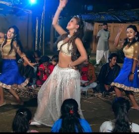 चलचित्र ‘गोवर गणेश’ को पहिलो गीत ‘अमिलो मोई’ / गीतमा फरक लुक्समा जय किसन र एलिना