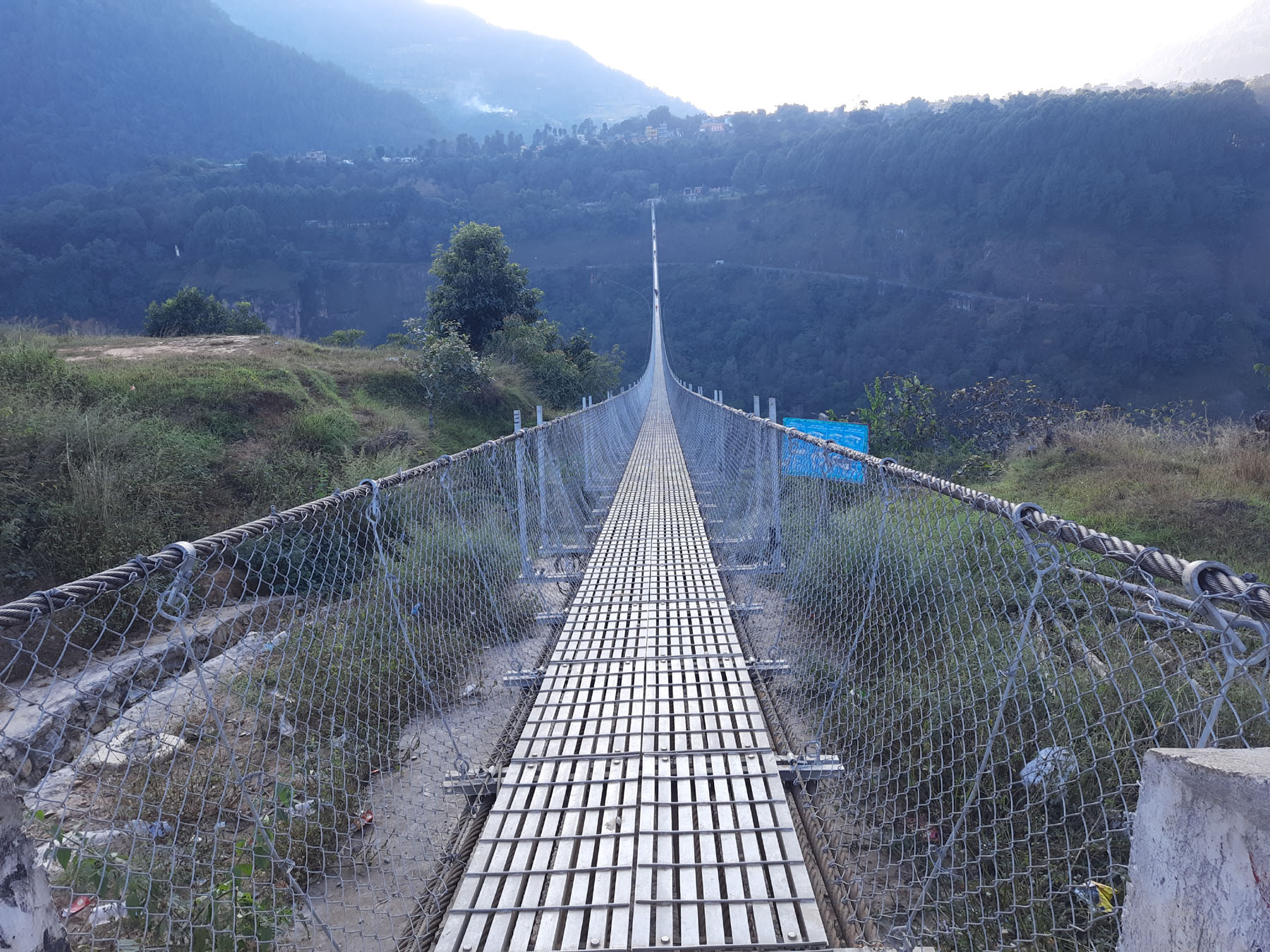 पर्वत र बाग्लुङ जिल्ला जोड्न लामो झोलुङ्गे पुल