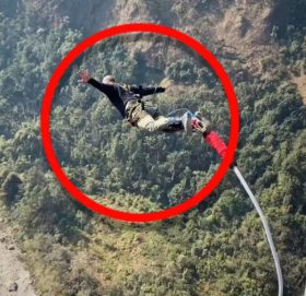 विश्वकै दोस्रो अग्लो बन्जीजम्पसँग जोडिएको बलेवाको पर्यटन