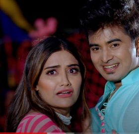 पावरवाला चश्मामा आश्मादेखि एन्जिलासम्म