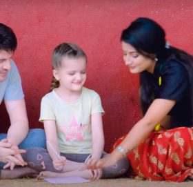 रबिना र अकेशा मेरो बाबा भन्दै