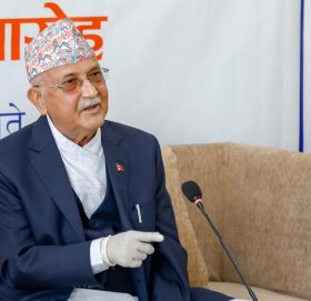 प्रधानमन्त्रीको प्रश्न : अहिले किन राजीनामा ?