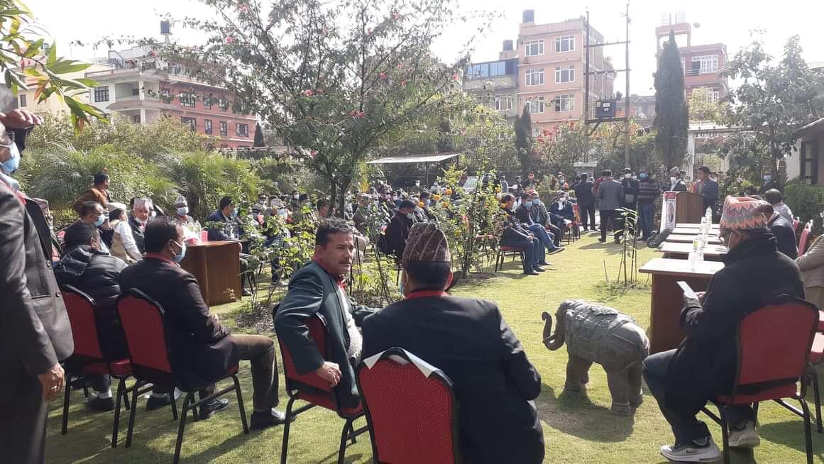 चन्द्र ढकाल समूहलाई जिताउन भक्तपुरमा ७० जिल्ला नगरका अध्यक्षको भेला