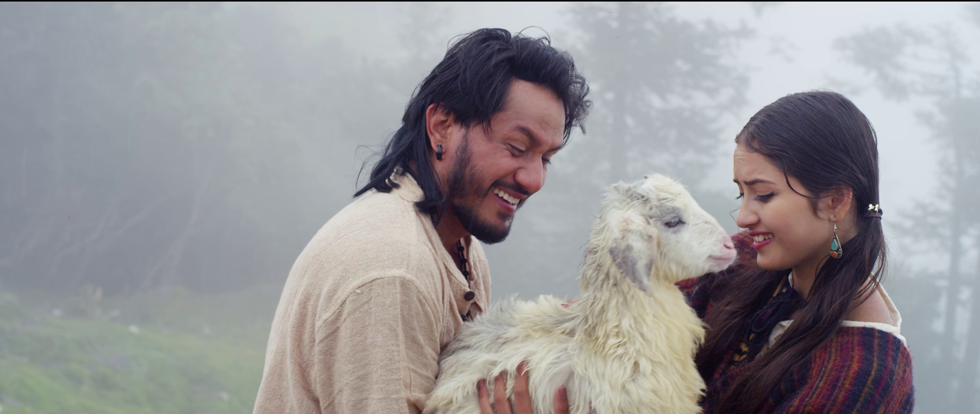 अर्जुनको ‘गोठालो’मा योगेश र  गीताको प्रेम  ( भिडियो )