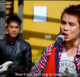 “मेरी आमा” भन्दै आए गायक मनिष लामा(भिडियो सहित)