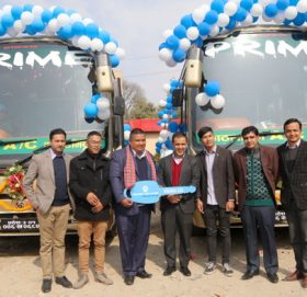 ‘भाइकिङ २२२ मोडलका बसहरु हस्तान्तरण