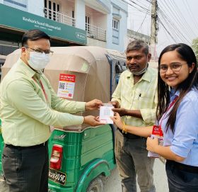 विराटनगरको टेम्पो/इ–रिक्सामा सनराइज बैंककोे क्यूआर