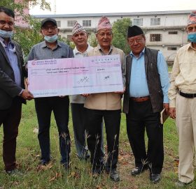 मुक्तिनाथ विकास बैंकले गर्यो दमौली खानेपानी संस्थालाई आर्थिक सहयोग