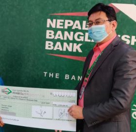 नेपाल बङ्गलादेश बैंकद्वारा १५ लाखको दुर्घटना बीमा भुक्तानी