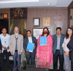 कृषकहरुलाई आधुनिक बैंकिङमा लैजाँदै मेगा बैंक