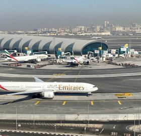 युएईले नेपाल सहित १३ देशका उडान बन्द गर्ने