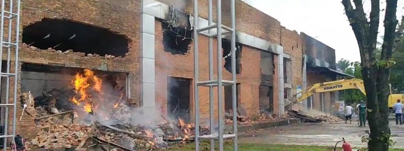 चौधरीको उद्योगमा आगलागी