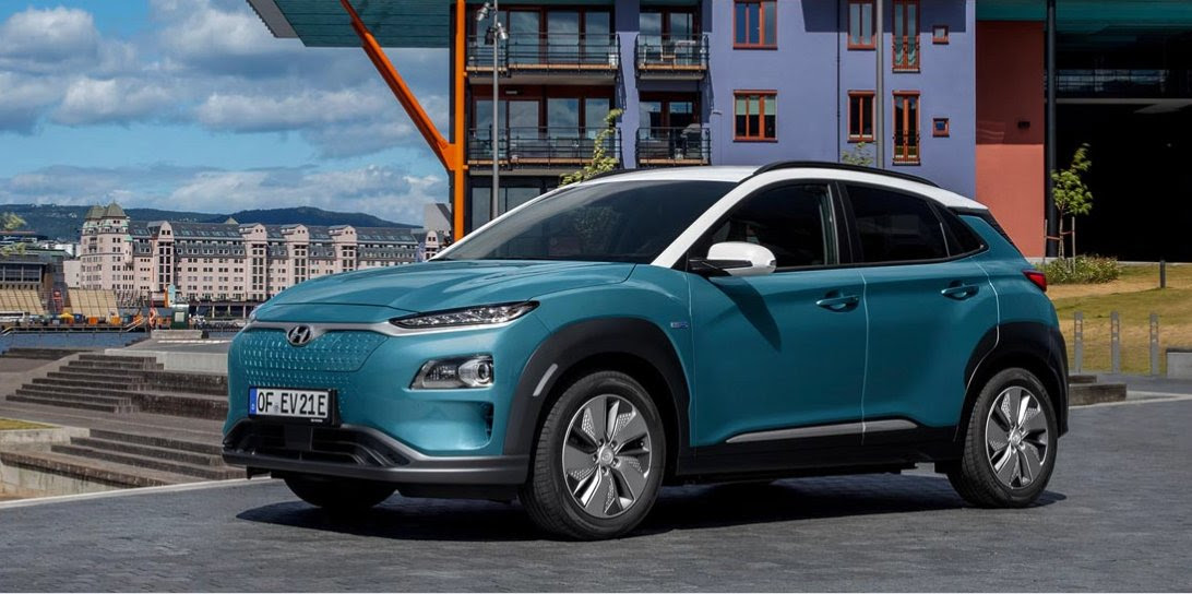 लक्ष्मी इन्टरकन्टिनेन्टल विद्युतीय गाडीमा एग्रेसिभ