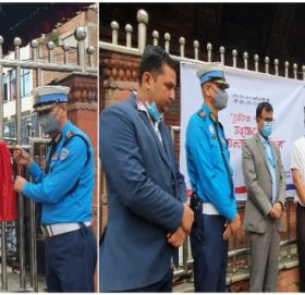 कुमारी बैंकद्वारा  ट्राफिक संकेत बत्ती हस्तान्तरण