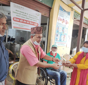 नेपाल बंगलादेश बैंकद्वारा किसान कृषि लोन कार्ड हस्तान्तरण